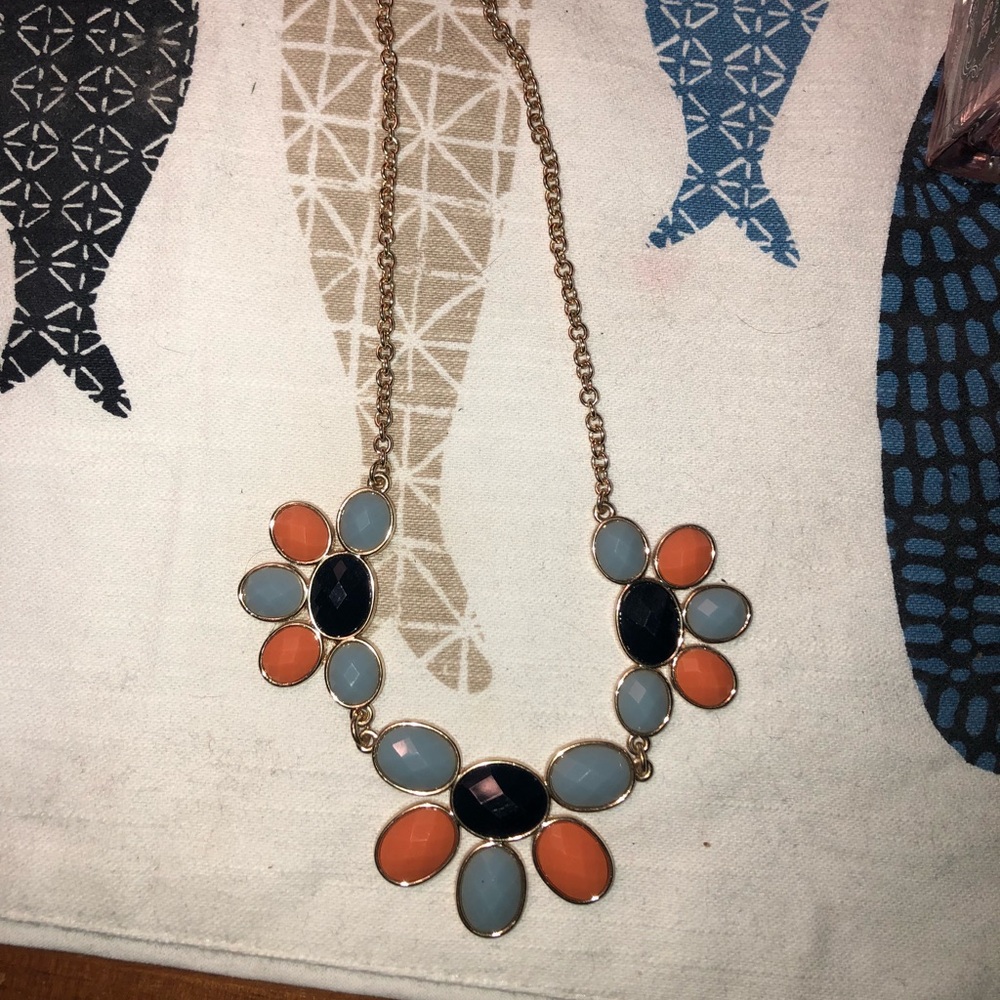 Statement necklace